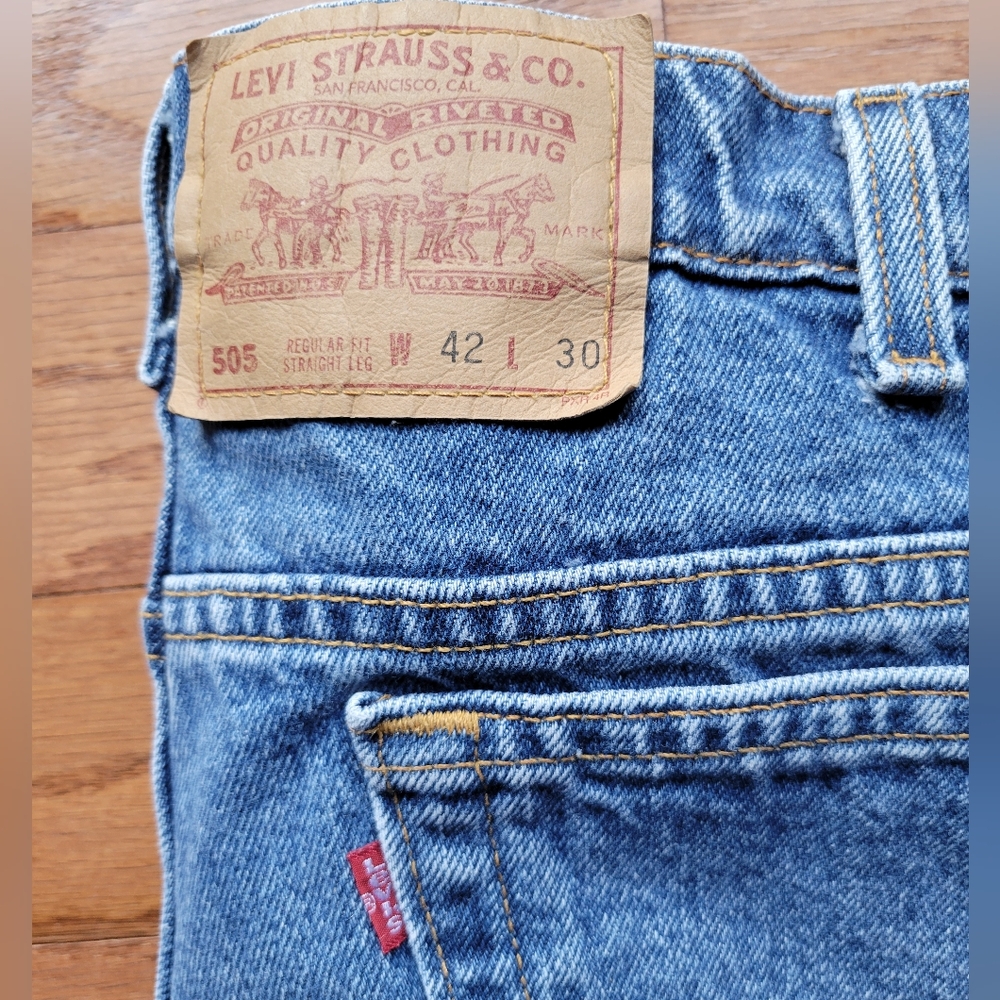 🥳SALE🥳 Levi's 505 Jeans 👖